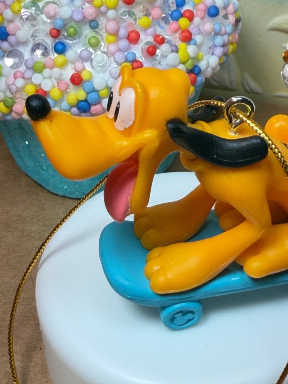 Disney Pluto Christmas Tree Ornament Figure On Skateboard Sf - Picture 6 of 10